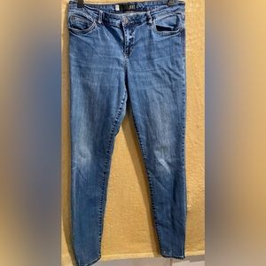 Kut From The Kloth Slim Straight Womens Jeans Size 12, High Rise
